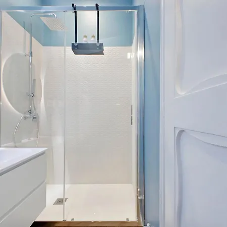 Boutique Con Ampia Terrazza - Citta Del Vaticano *